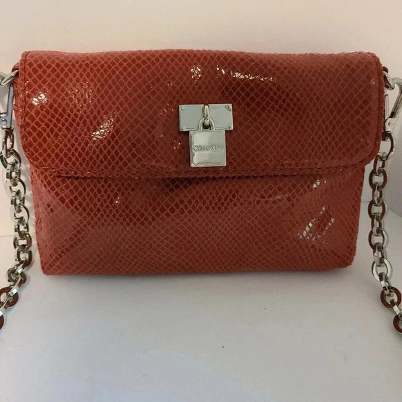 CALVIN KLEIN WOMENS BRICK RED CROSSBODY BAG CLUTCH PHONE POCKET PURSE NEW - Picture 2 of 9